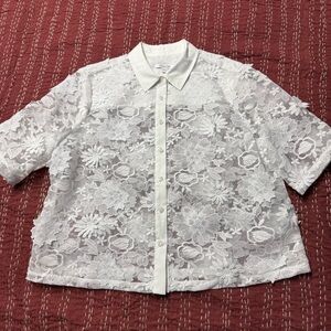 Chico’s White Floral Lace Short-Sleeve Button-Down Blouse Size 1